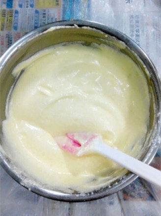 Steps to Make Cupcake with Cream