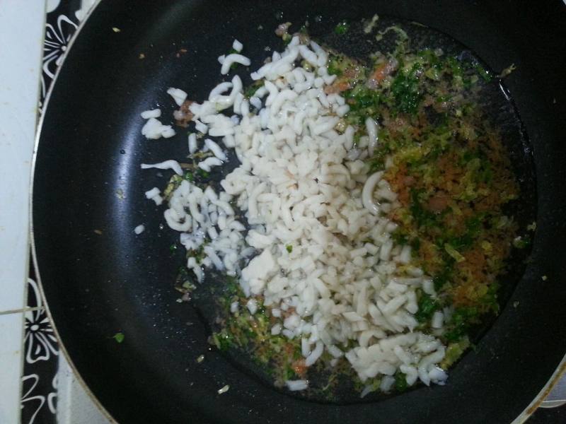 Baby Food - Stir-Fried Udon Noodles Cooking Steps