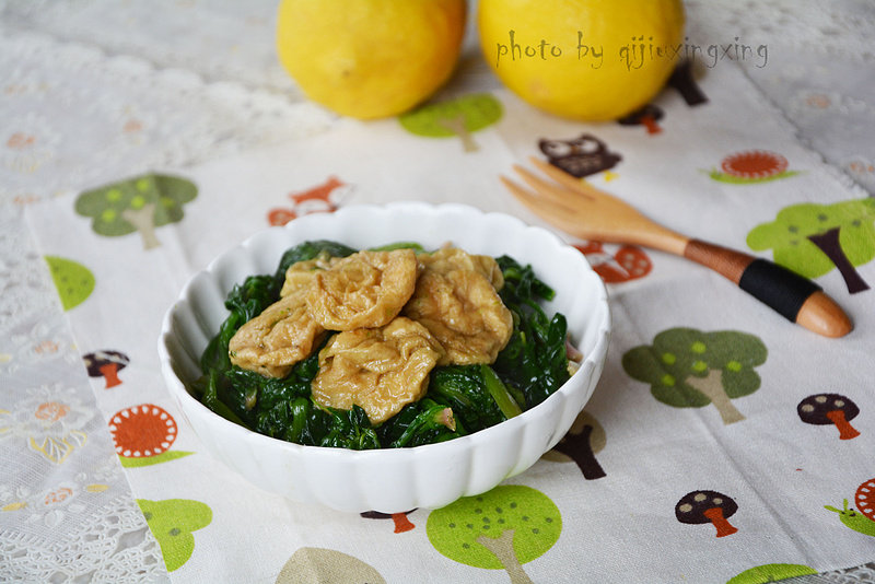 Stir-Fried Spinach with Gluten