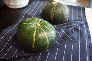 Steps for Cooking Pumpkin and Bird's Nest Congee