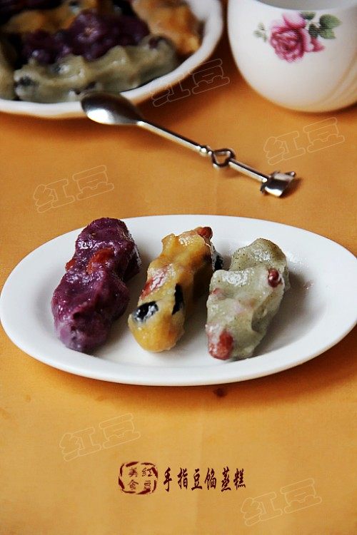 Korean Fancy Pastry - Finger Bean Paste Steamed Cake