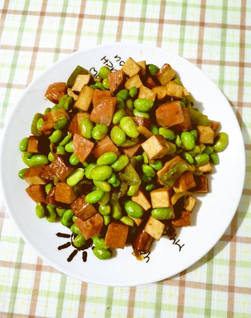 Step-by-step Cooking of Home-style Stir-fried Edamame with Dried Tofu