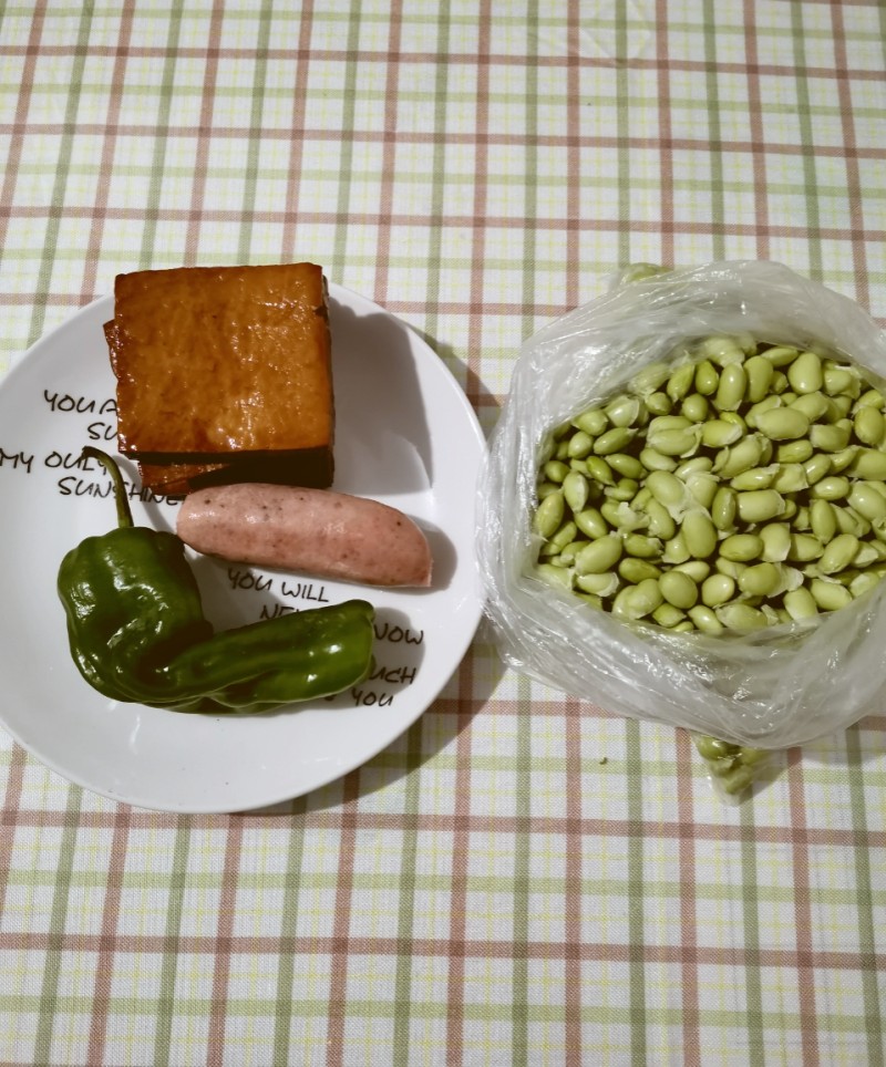 Step-by-step Cooking of Home-style Stir-fried Edamame with Dried Tofu