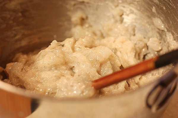 Detailed Steps for Cooking Dong Cook's Shrimp Pancake, the Mooncake You Can't Find in Thailand