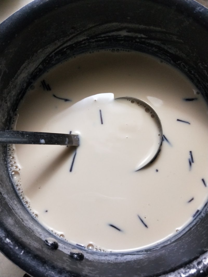 Steps to Make Frozen Yin Yang Milk Tea