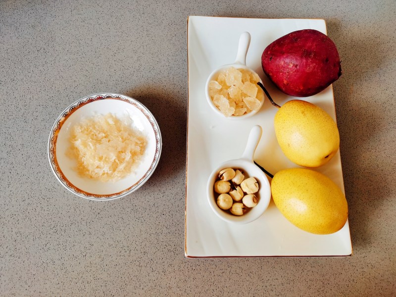 Steps to Make Dreamy Silver Ear Lily Snow Pear Soup