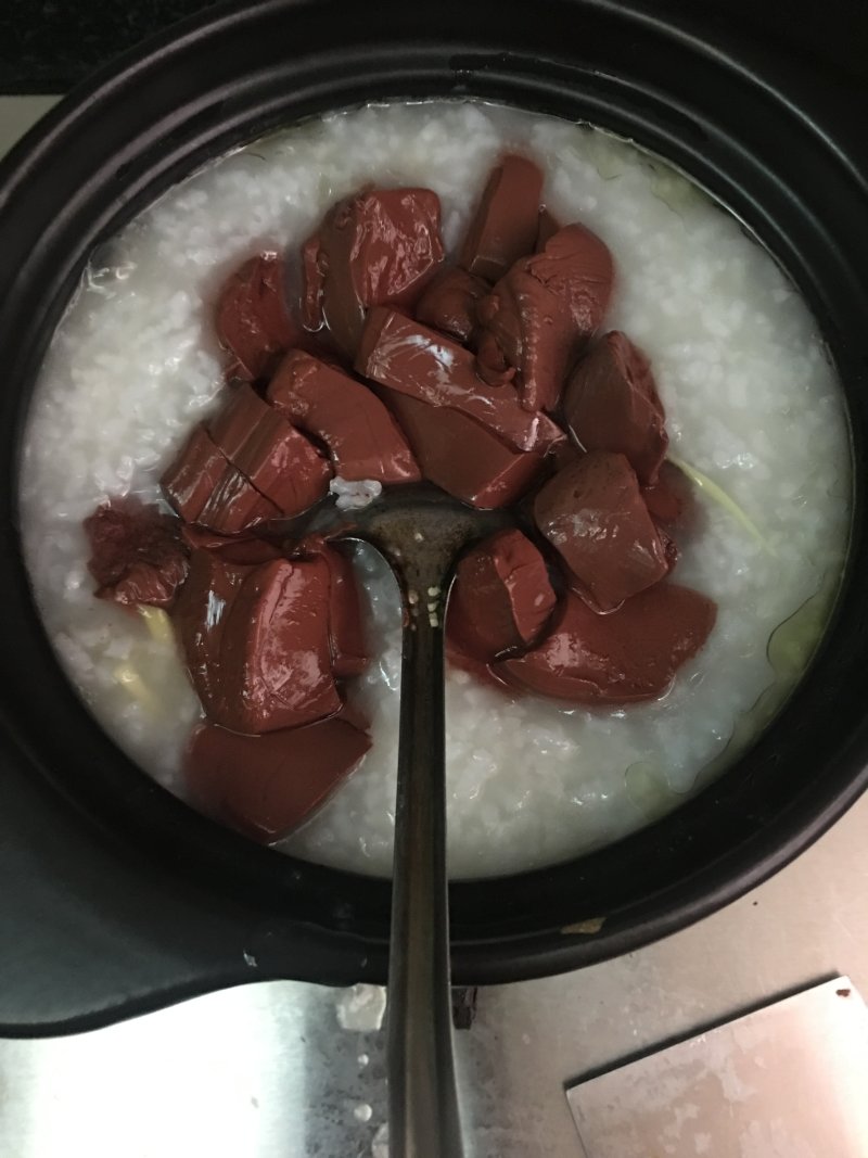 Steps to Make Pig Blood Congee