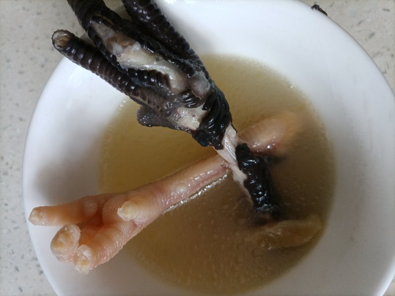 Chicken Feet and Fish Maw Soup