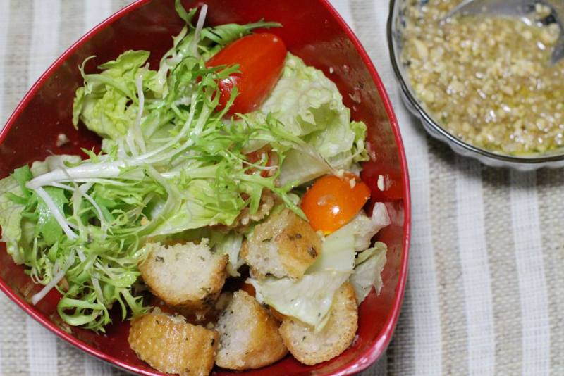 A Different Way to Enjoy Baguette - Bread Salad Cooking Steps