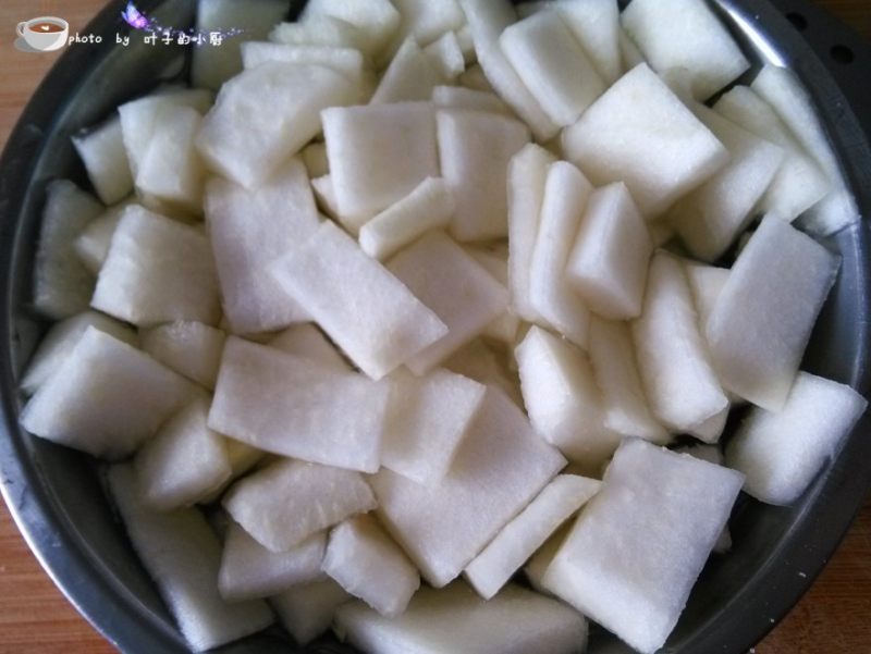 Steps for Making Steamed Pork with Pomelo Peel Powder