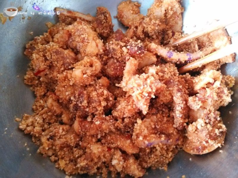 Steps for Making Steamed Pork with Pomelo Peel Powder