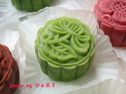 Delicious and Tempting Snow Skin Mooncakes