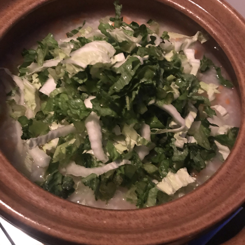 Steps for Making Carrot and Preserved Egg Congee