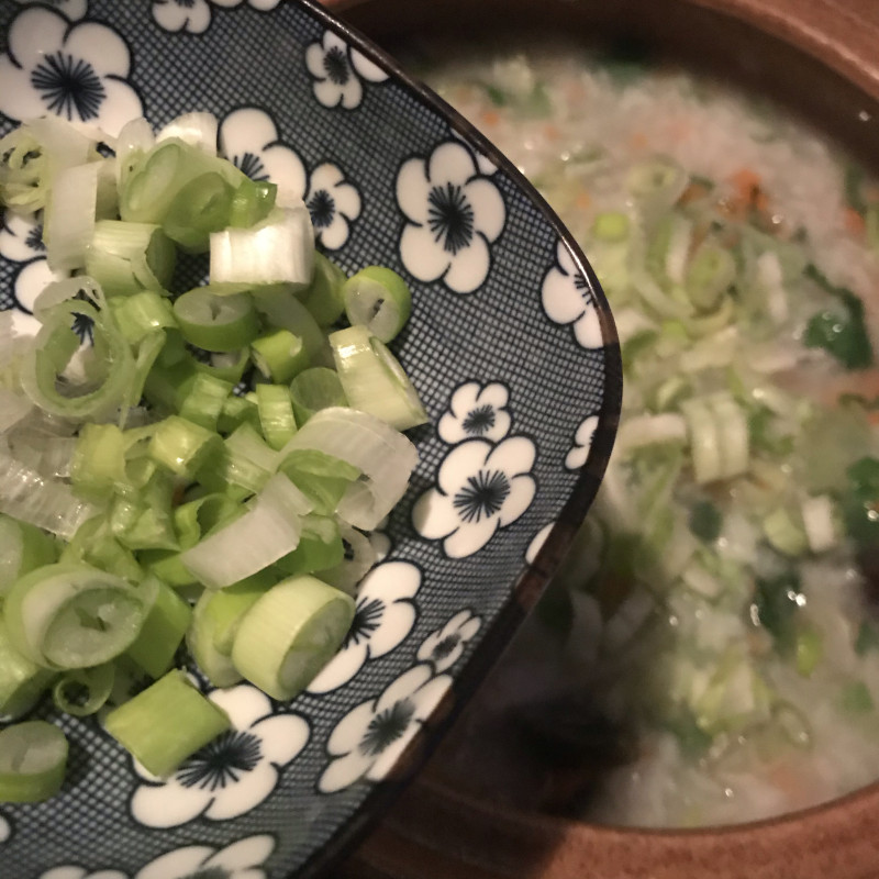 Steps for Making Carrot and Preserved Egg Congee