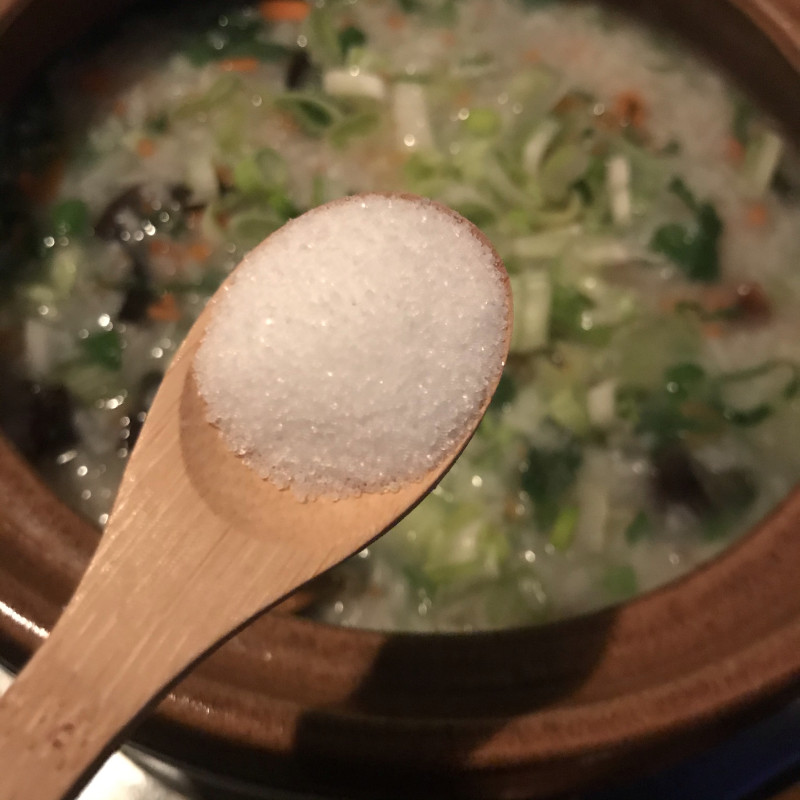 Steps for Making Carrot and Preserved Egg Congee