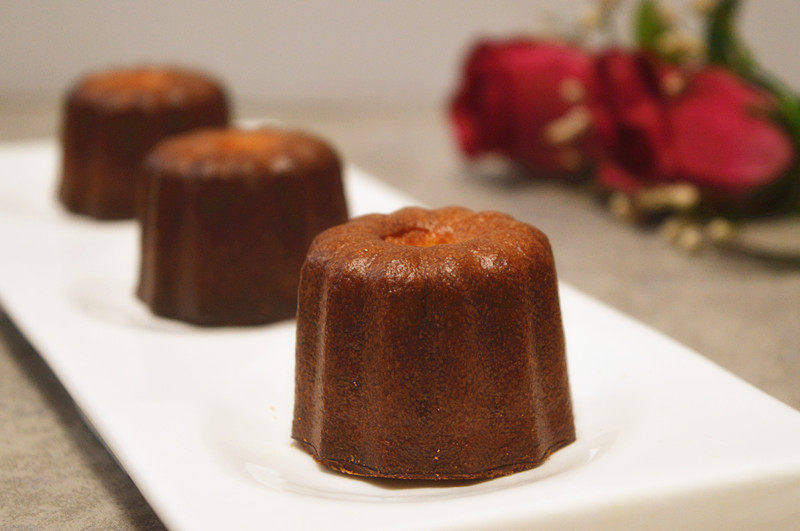 Delicious Dessert Recipe: Canelés