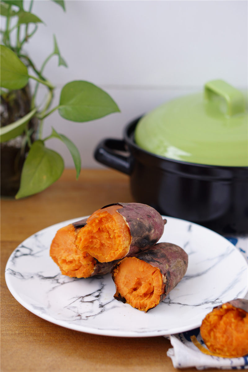 Clay Pot Roasted Sweet Potatoes