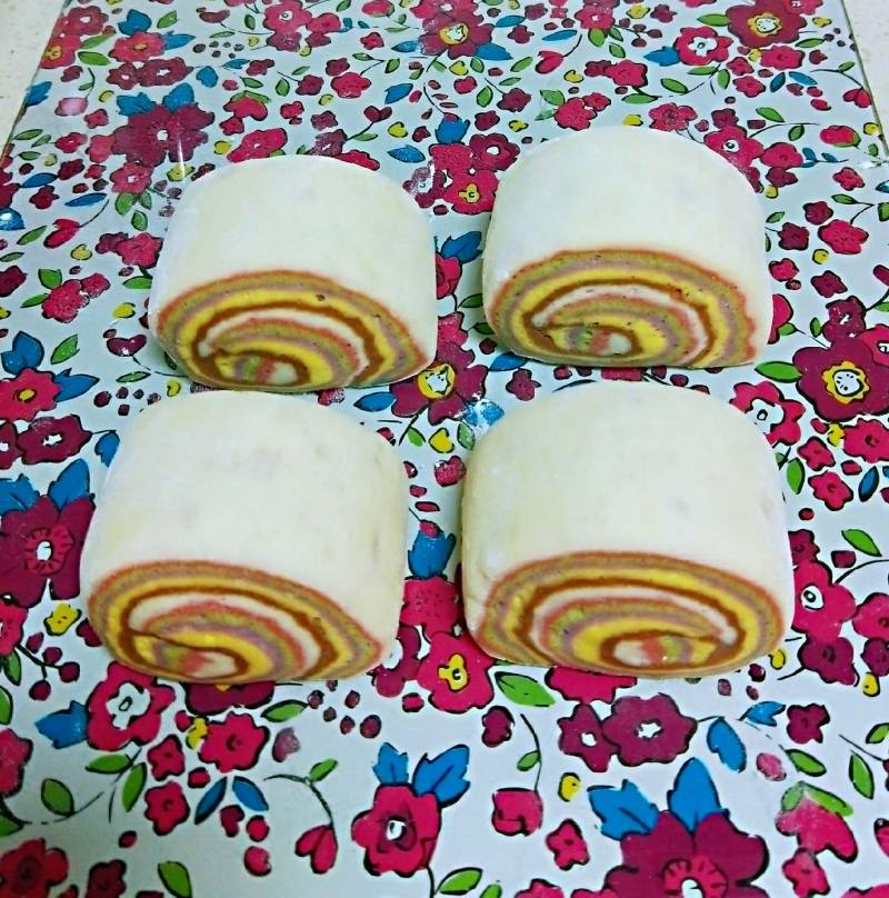 Creative Lucky Roll Steamed Buns Preparation Steps