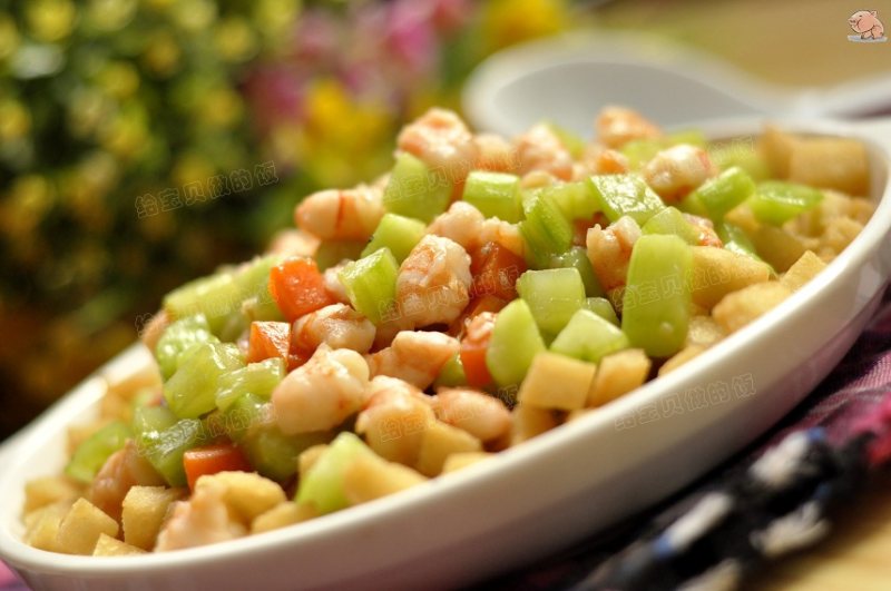 Shrimp and Steamed Bun Stir Fry