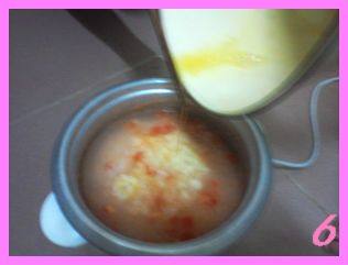 Steps for Cooking Tomato and Egg Drop Porridge