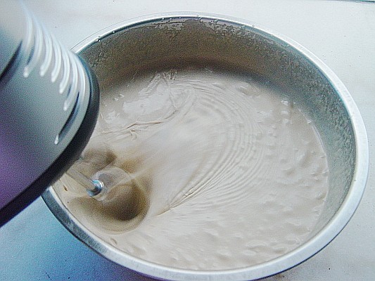 Steps to Make Mocha Ice Cream