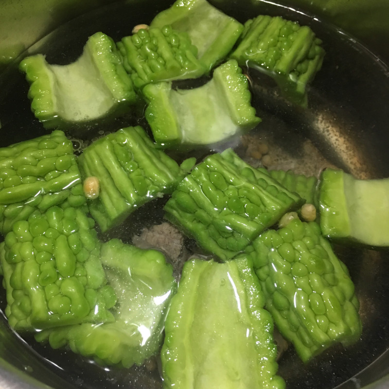 Steps for Cooking Bitter Gourd, Soybean and Pork Rib Soup