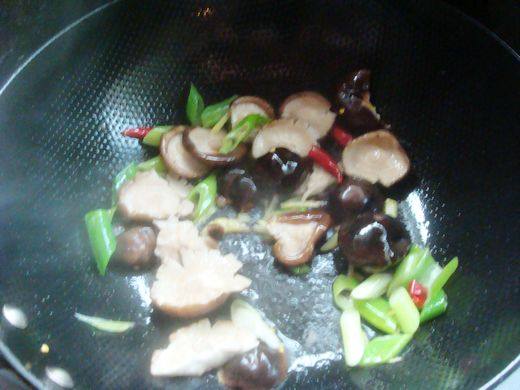 【Feathered and Beasts】Mushroom Chicken Fillet Cooking Steps