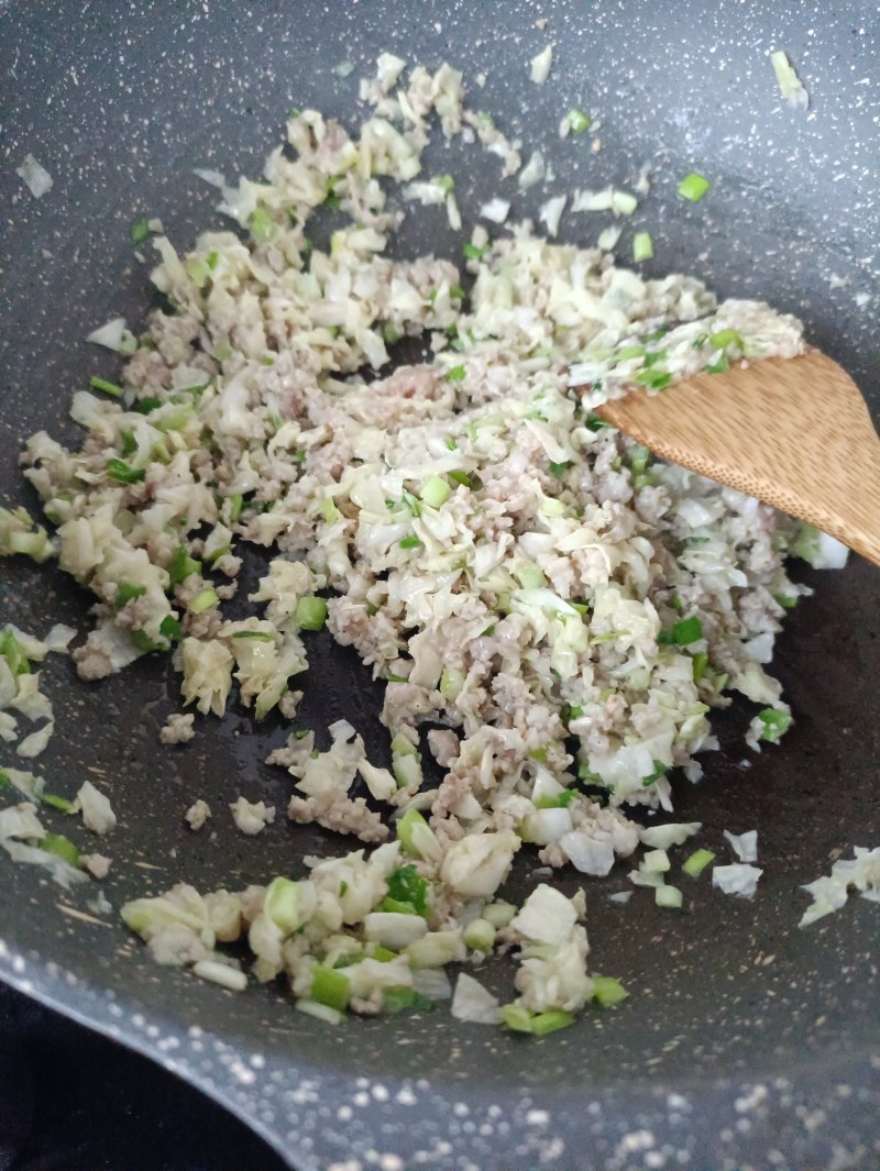 Steps for making 'Chinese Cabbage' Chive and Chinese Cabbage Buns