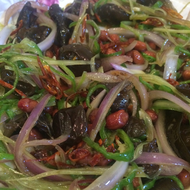 Onion and Wood Ear Mushroom Salad