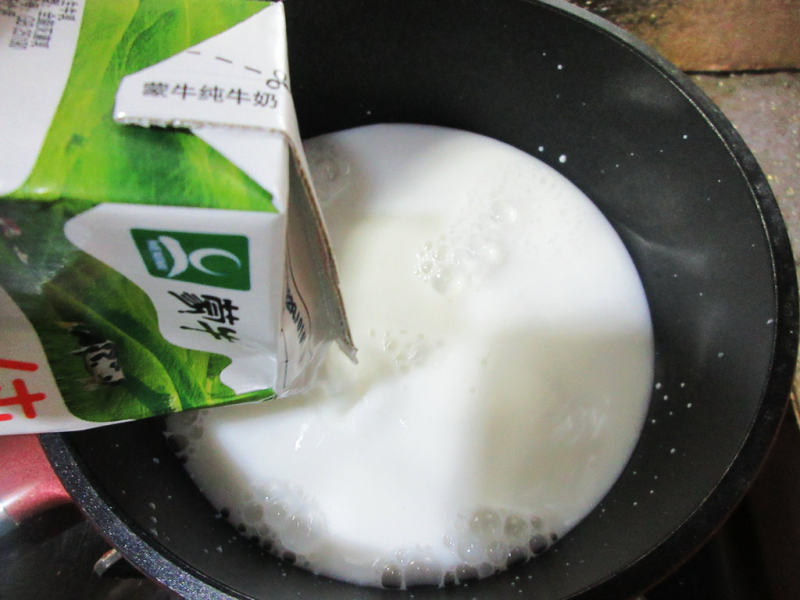 Steps to Make Coconut Milk Pudding