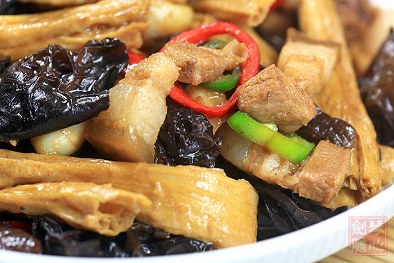 Home-style Fried Bean Curd with Pork