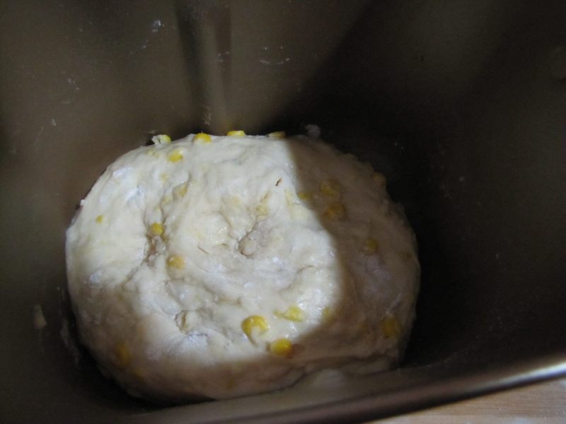 Steps for Making Fresh Milk Corn Bread