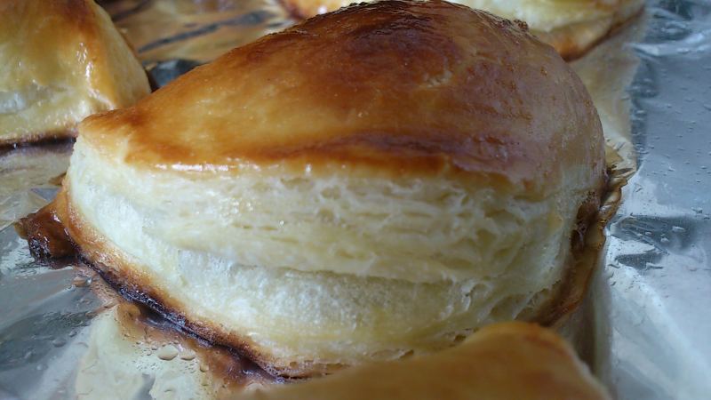 Steps to Make Curry Beef Puffs