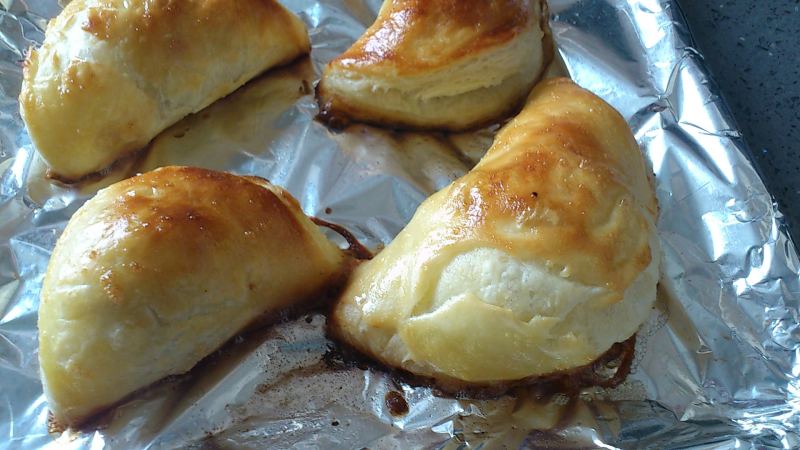 Steps to Make Curry Beef Puffs