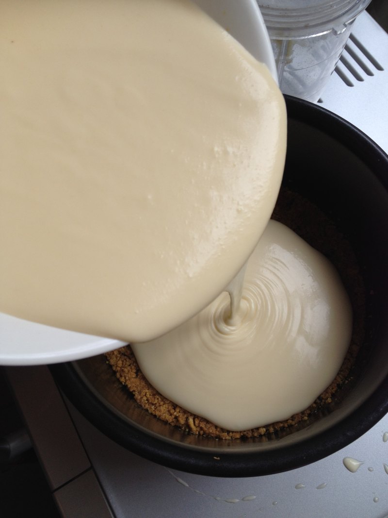 Steps for Making Durian Flavored Traditional Cheesecake