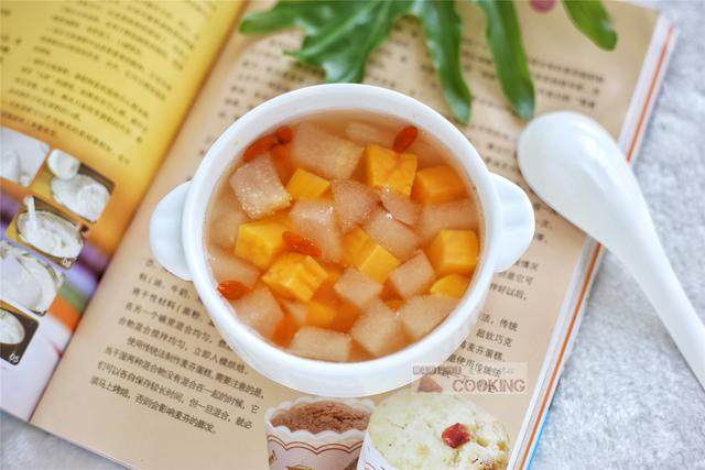 Sweet Potato and Snow Pear Soup