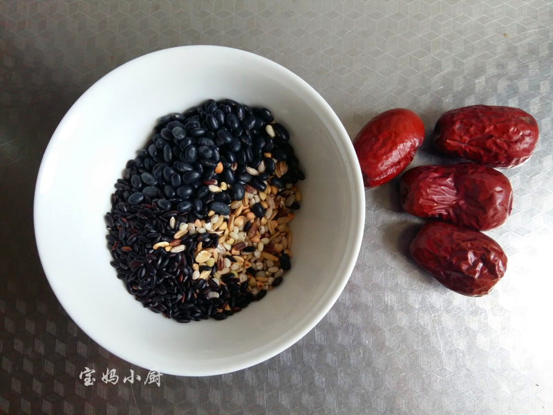 Steps to Make Red Date Mixed Grain Porridge