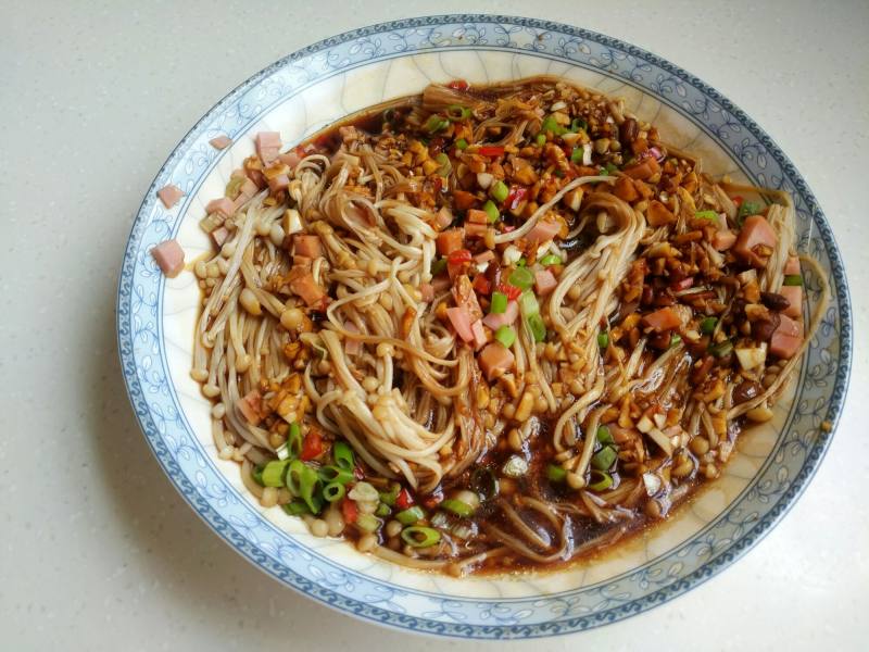 Steps for Cooking Microwave Enoki Mushroom