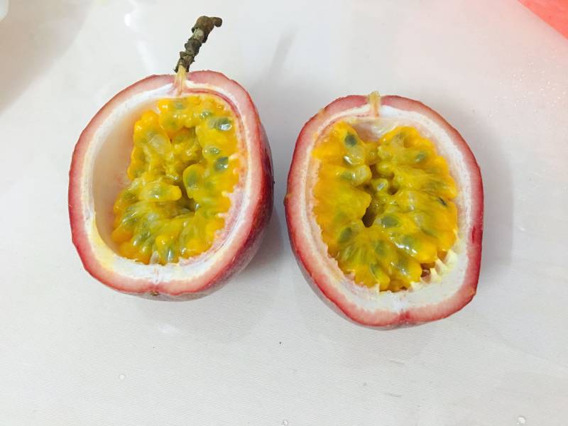 Steps to Make Passion Fruit Orange Juice