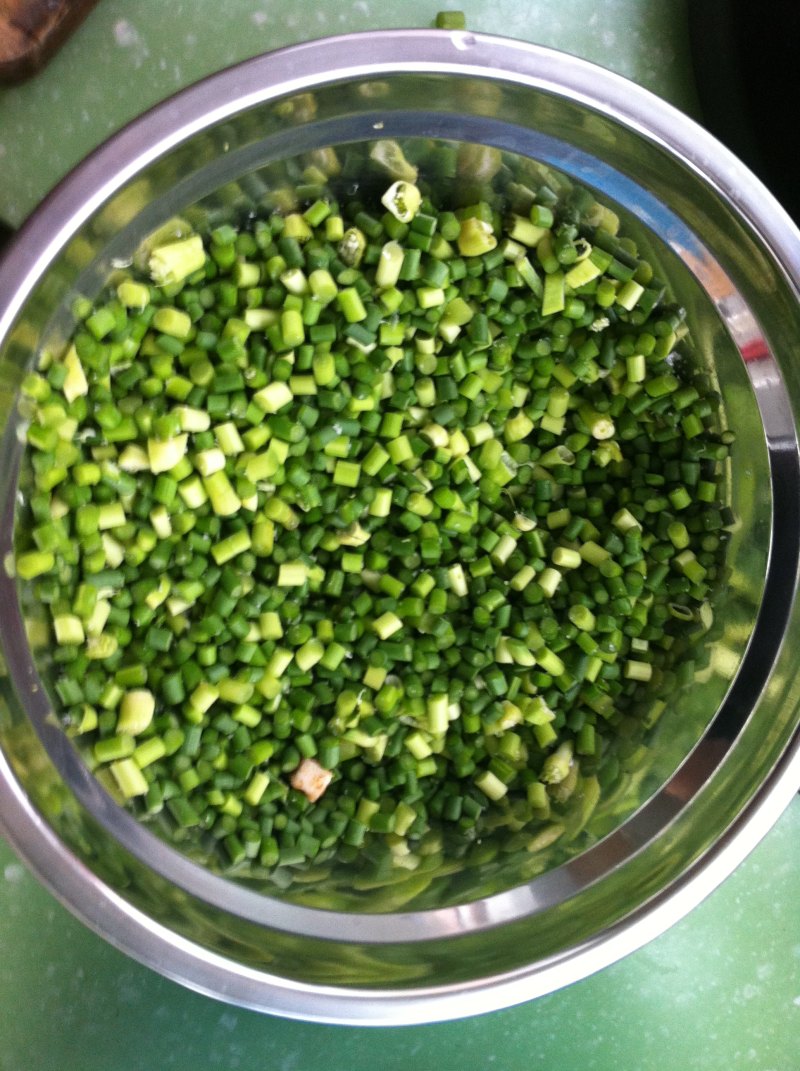 Steps for Making Garlic Chive Buns