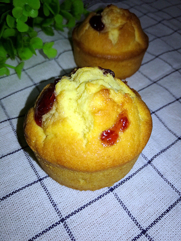 Strawberry Muffin Cake