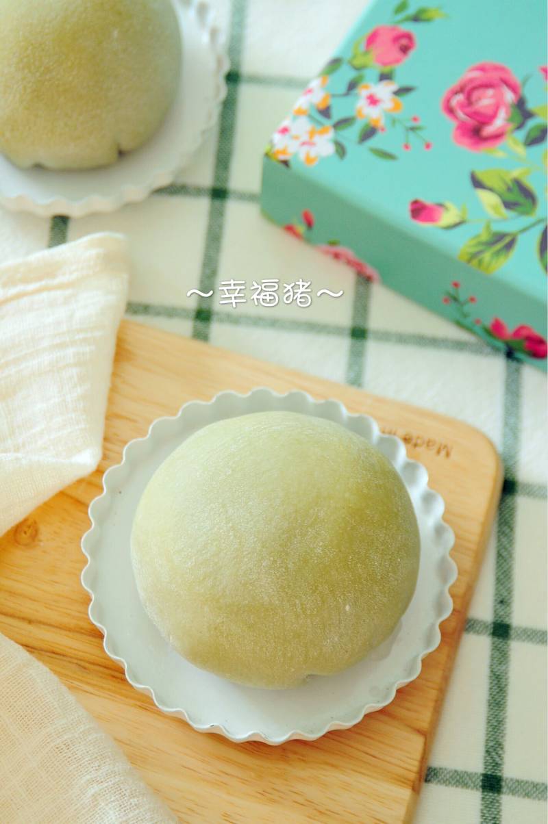 Matcha Snowy Mooncake