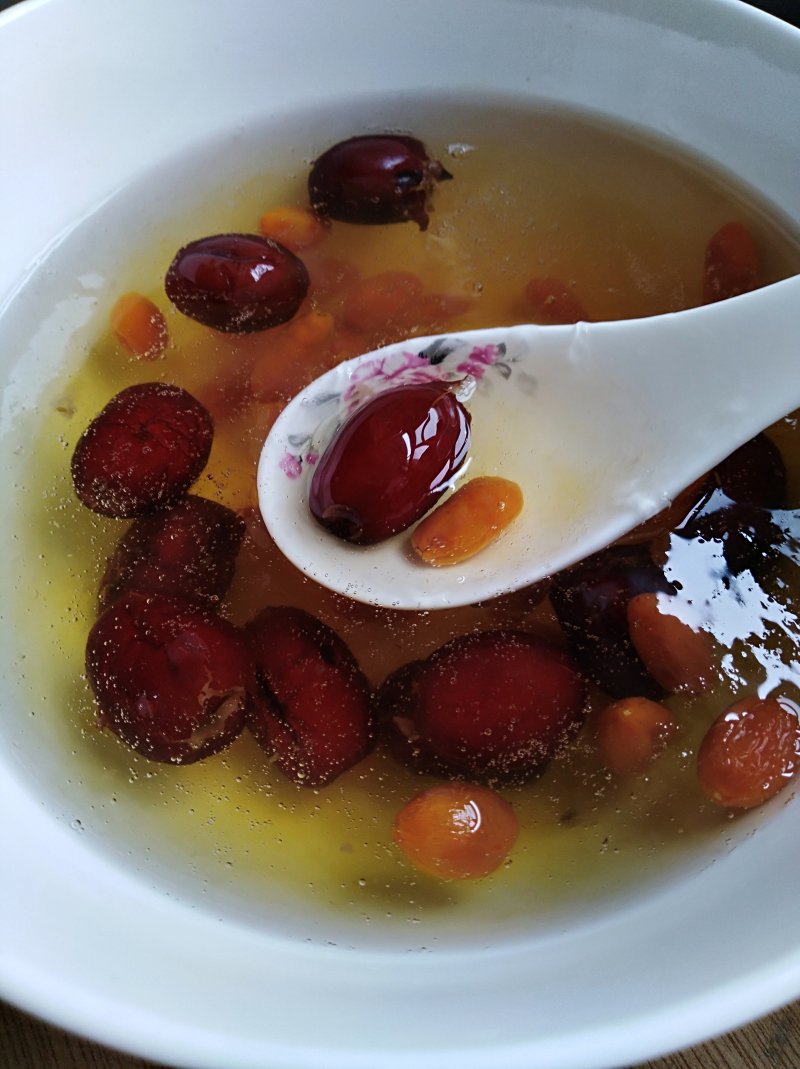 Postpartum Meal Series - Snow Swallow, Jujube, and Goji Berry Soup