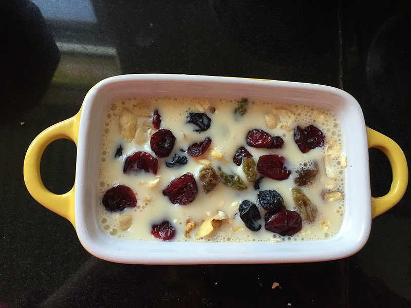 Steps for Making Oatmeal Baked Fruit Snack