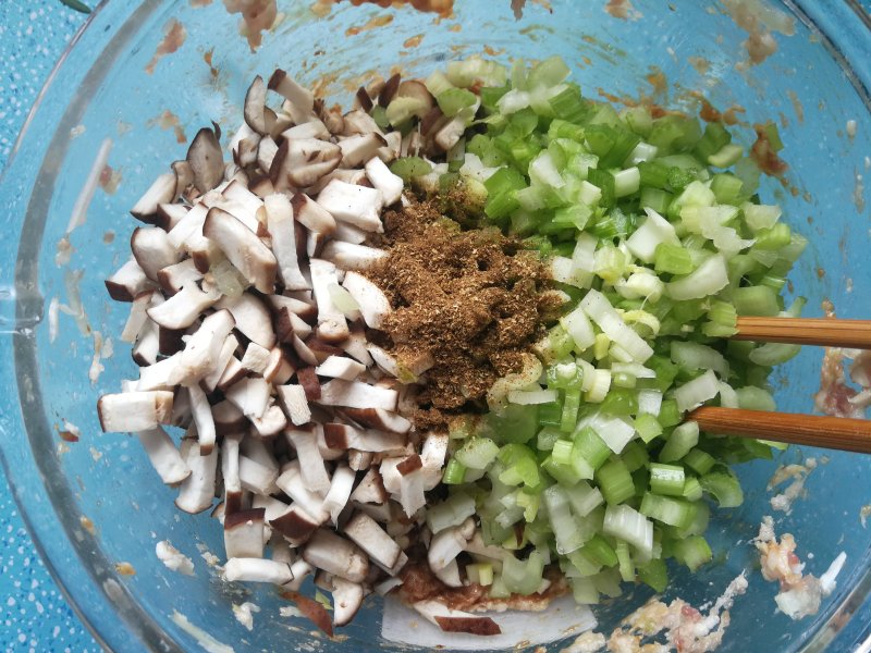 Steps for Cooking Mushroom, Celery and Pork Dumplings