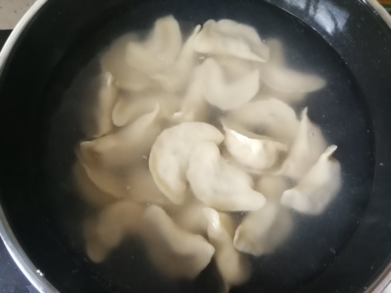 Steps for Cooking Mushroom, Celery and Pork Dumplings