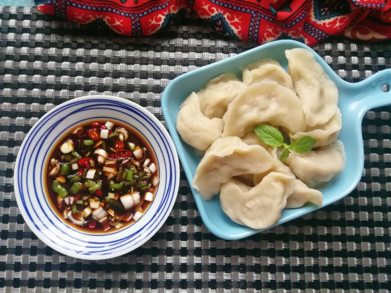 Steps for Cooking Mushroom, Celery and Pork Dumplings