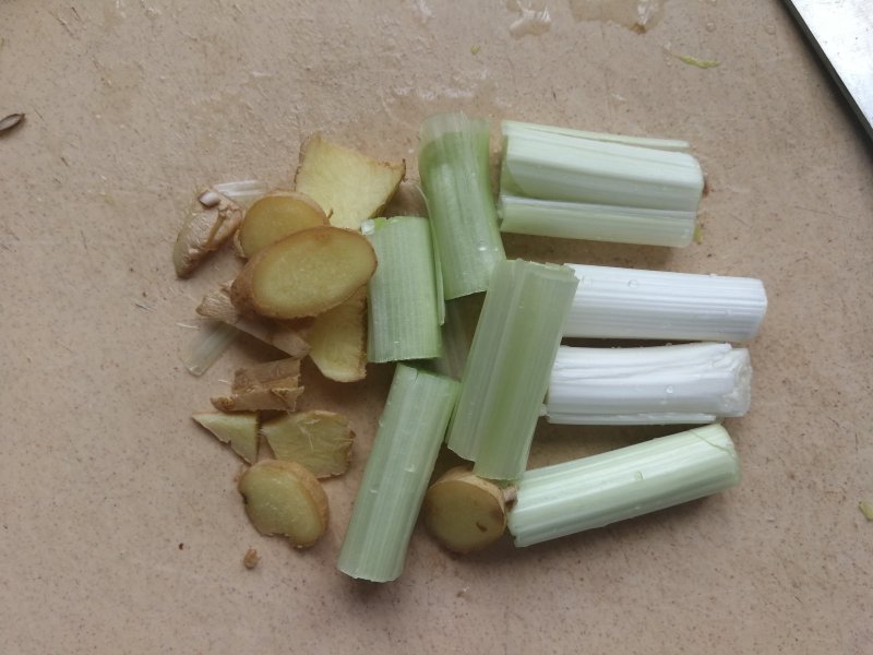 Steps for Cooking Mushroom, Celery and Pork Dumplings