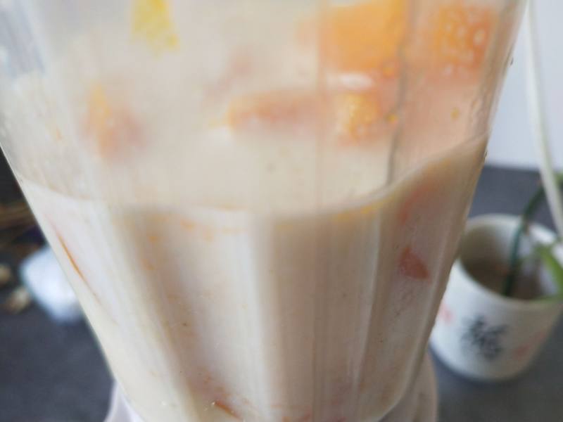 Steps for Making Pumpkin Smoothie