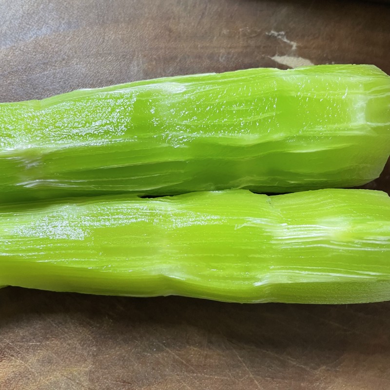 Steps for Stir-fried Bamboo Shoots with Walnut Oil